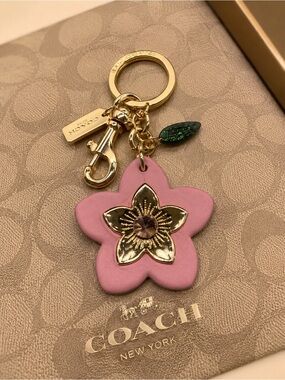 🌸FLOWER CHARM🌸